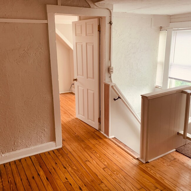 2900 Enoch Ave in Zion, IL - Building Photo - Building Photo