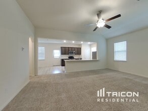 206 Banjo Trl in Newark, TX - Building Photo - Building Photo