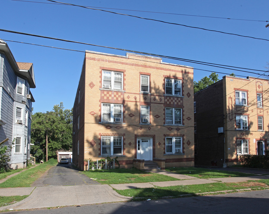 161 Wilcox St in New Britain, CT - Building Photo