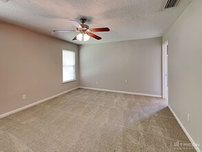 5662 Chirping Way W in Jacksonville, FL - Building Photo - Building Photo