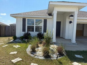 904 Sandbar Loop in Crestview, FL - Building Photo - Building Photo