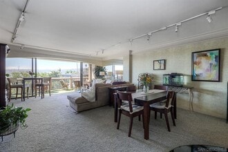 1150 Anchorage Ln in San Diego, CA - Building Photo - Building Photo