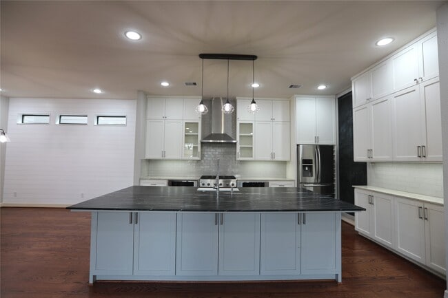 property at 4215 Lillian St