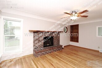 4131 E 10th St in Des Moines, IA - Building Photo - Building Photo