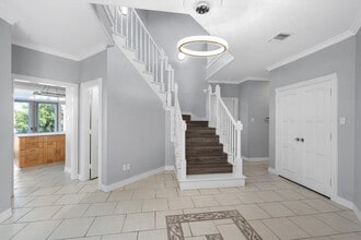 308 Westlane Cir in Woodway, TX - Building Photo - Building Photo