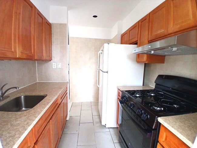 property at 85-05-05 Eliot Ave