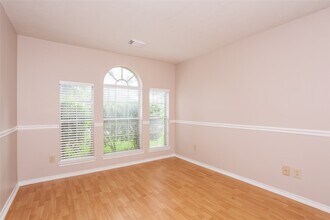 8234 Worthington Dr in Houston, TX - Building Photo - Building Photo