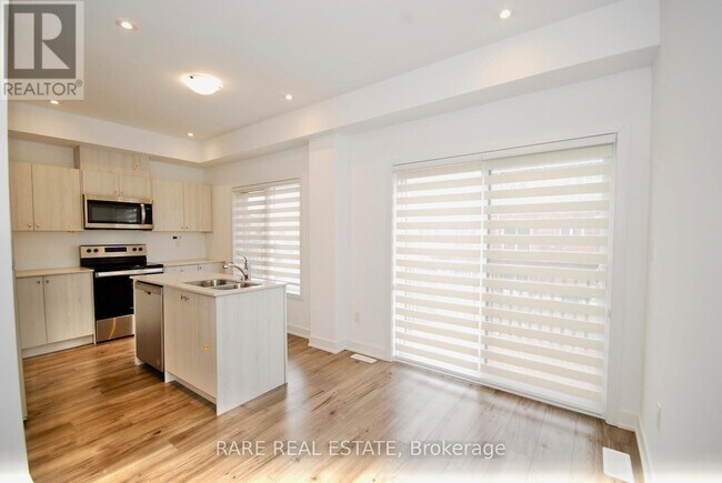5 Pumpkin Cor Cres in Barrie, ON - Building Photo - Building Photo