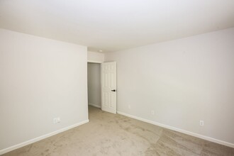 8326 Brickle Ln in Huntersville, NC - Building Photo - Building Photo