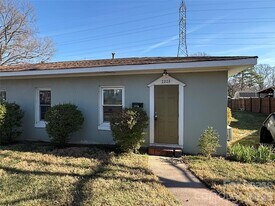 2203 Highland St in Charlotte, NC - Building Photo