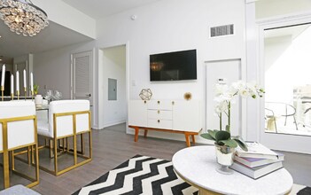 757 N Hudson Ave in Chicago, IL - Building Photo - Building Photo