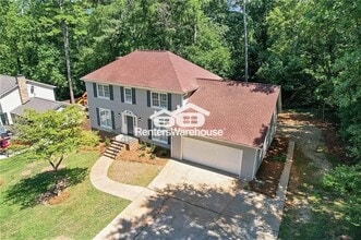 1388 Chesapeake Dr SW in Lilburn, GA - Building Photo - Building Photo