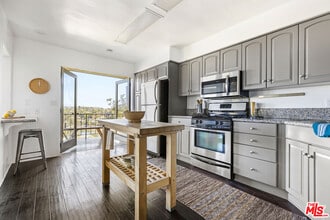 1850 San Jacinto St, Unit 1850 in Los Angeles, CA - Foto de edificio - Building Photo