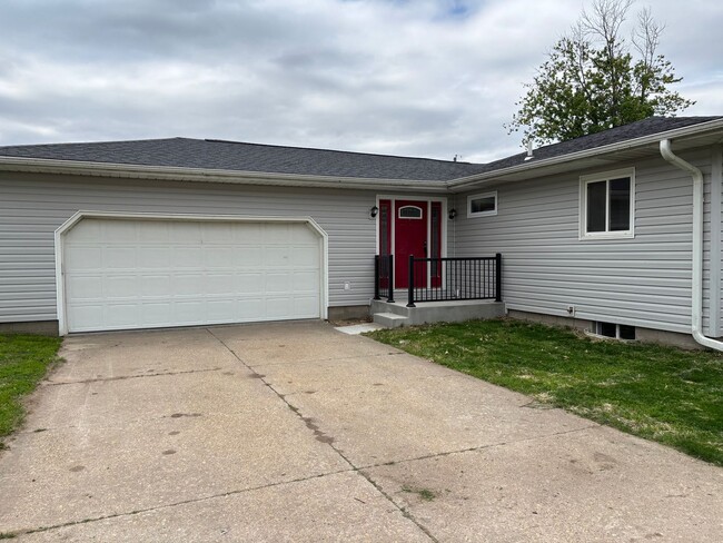 property at 1423 Rose Hill Ave