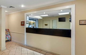 Furnished Studio-Philadelphia - Horsham -  in Horsham, PA - Building Photo - Building Photo