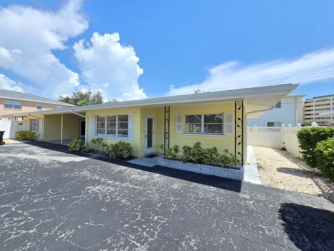 property at 505 Manatee Ct