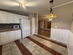 269 Gilliam Mountain Rd in Hendersonville, NC - Building Photo - Building Photo