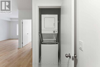 16 Melbourne Ave in St Catharines, ON - Building Photo - Building Photo