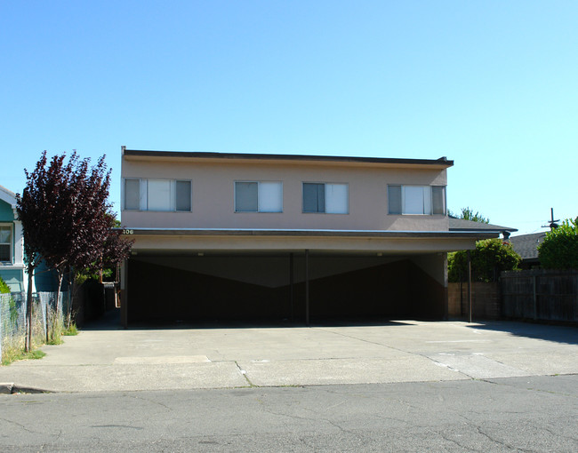 406 Illinois St in Vallejo, CA - Building Photo - Building Photo