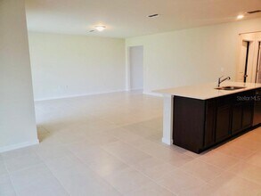 30579 Gilbern Rd in Wesley Chapel, FL - Building Photo - Building Photo