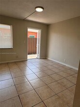 2324 Madison St in Hollywood, FL - Building Photo - Building Photo