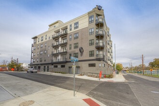 The Line in Indianapolis, IN - Foto de edificio - Building Photo