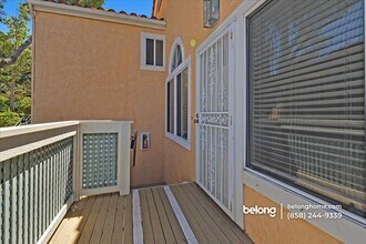 4212 Vista Panorama Way in Oceanside, CA - Foto de edificio - Building Photo