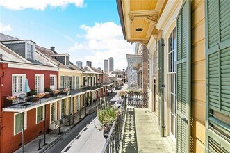 821 Dauphine St in New Orleans, LA - Building Photo - Building Photo