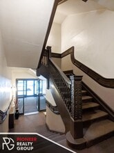 1427 N Dearborn St, Unit #1425-D2 in Chicago, IL - Building Photo - Building Photo