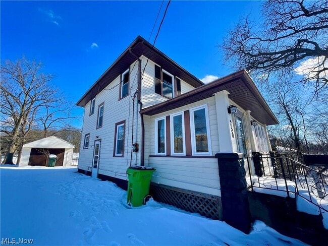 250 Center Rd in Bedford, OH - Building Photo - Building Photo