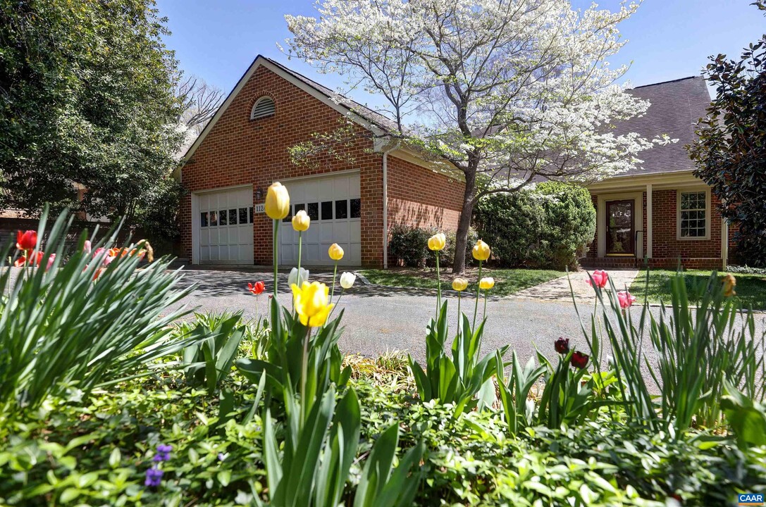 1124 Dryden Ln in Charlottesville, VA - Building Photo