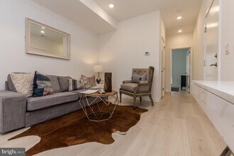 1233 N 27th St in Philadelphia, PA - Building Photo - Building Photo