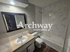 1267 Petzold Dr in Olathe, KS - Building Photo - Building Photo