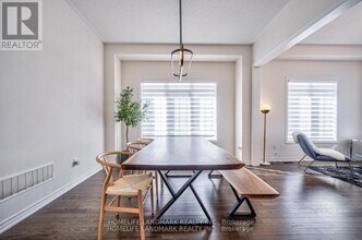 329 Danny Wheeler Blvd in Georgina, ON - Building Photo - Building Photo