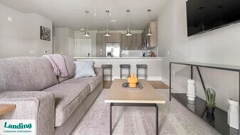 10800 Colonial Gtwy Dr, Unit 2-216 in Ft. Myers, FL - Building Photo