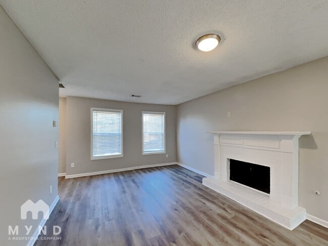 203 Peachtree Glen Dr in Ellenwood, GA - Building Photo - Building Photo