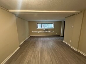 371 Harvard St, Unit 3 in Cambridge, MA - Building Photo - Building Photo