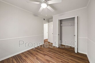 2032 N Gregg Ave in Fayetteville, AR - Foto de edificio - Building Photo