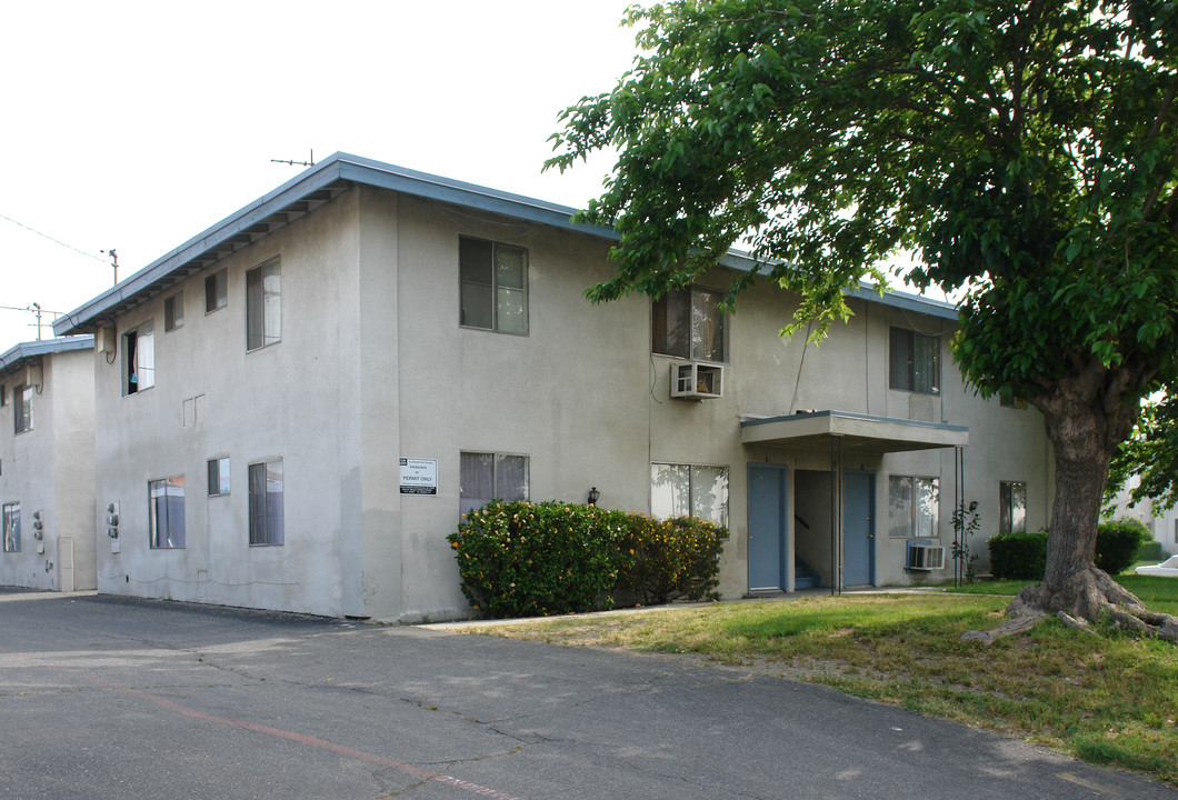 9290 Wheeler Ct in Fontana, CA - Building Photo