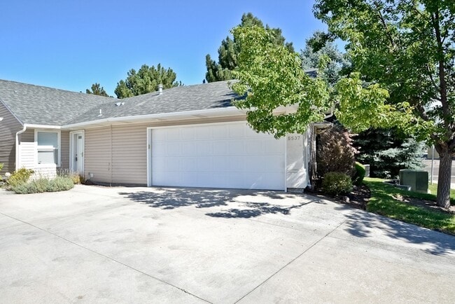 5537 S Caper Pl in Boise, ID - Building Photo - Building Photo