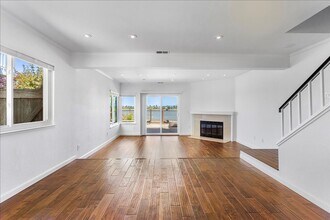 53 Bay Park Terrace in Alameda, CA - Building Photo - Building Photo