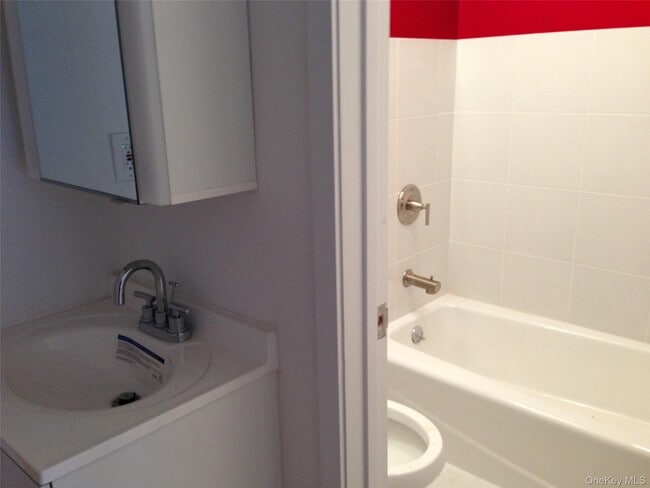 43-14-43157 157th St in Queens, NY - Building Photo - Building Photo