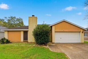 21739 Park Bend Dr in Katy, TX - Building Photo