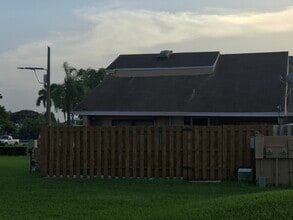 8371 SW 148th Pl in Miami, FL - Building Photo - Building Photo