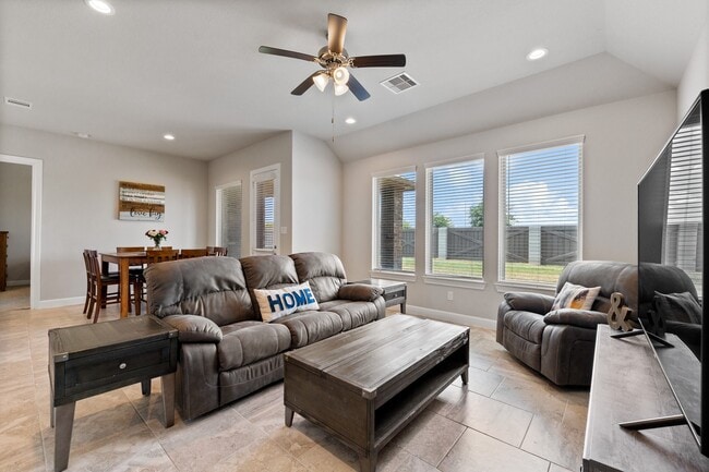 2931 Brisk Autumn Dr
