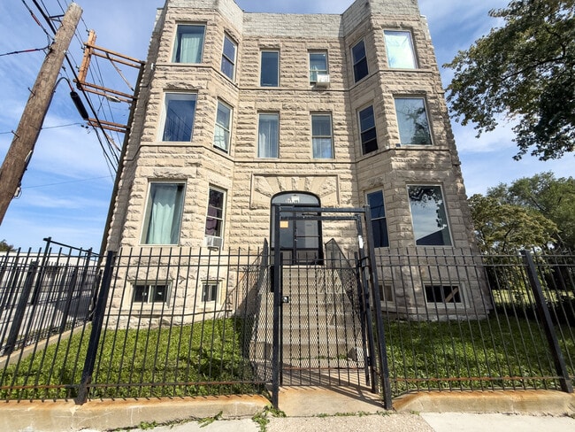 property at 317 S Homan Ave
