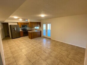 3618 W Eugie Ave in Phoenix, AZ - Building Photo - Building Photo