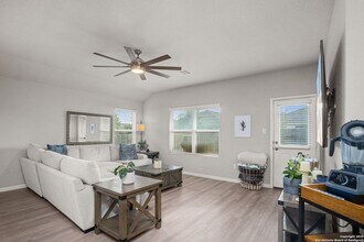 15046 Gelding Hts in San Antonio, TX - Building Photo - Building Photo