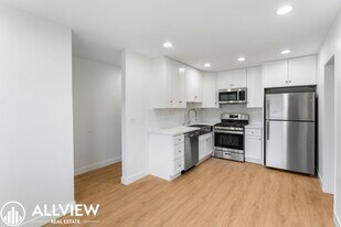 16651 Tunstall Ln in Huntington Beach, CA - Building Photo