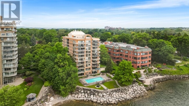 property at 2210 Lakeshore Rd.